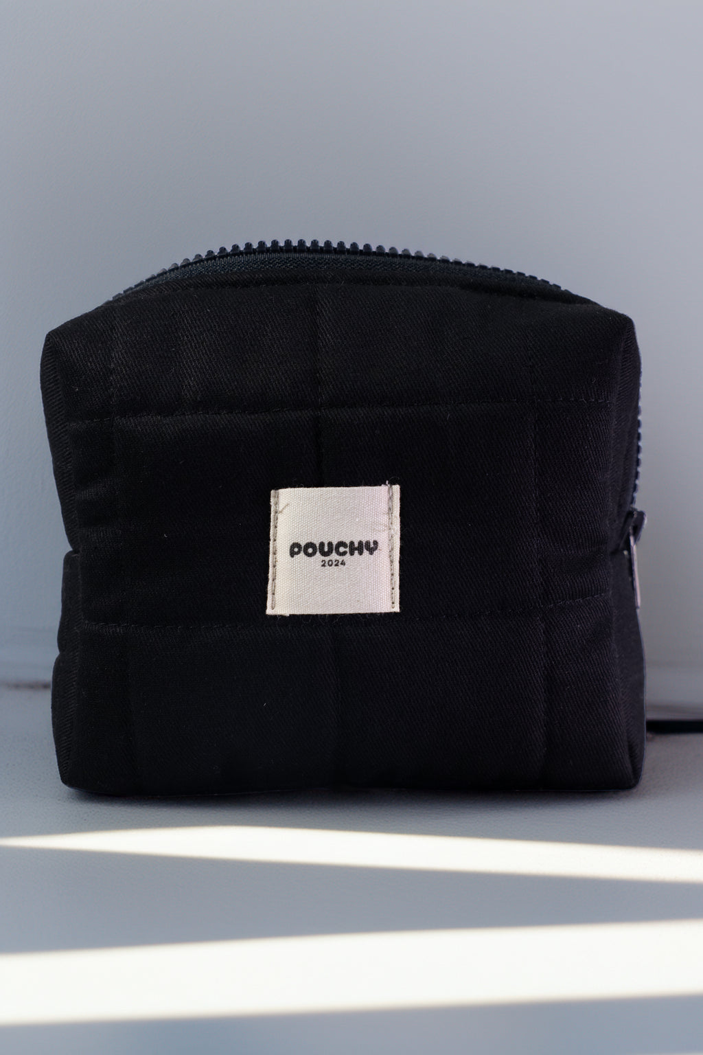 Mini total black pouch